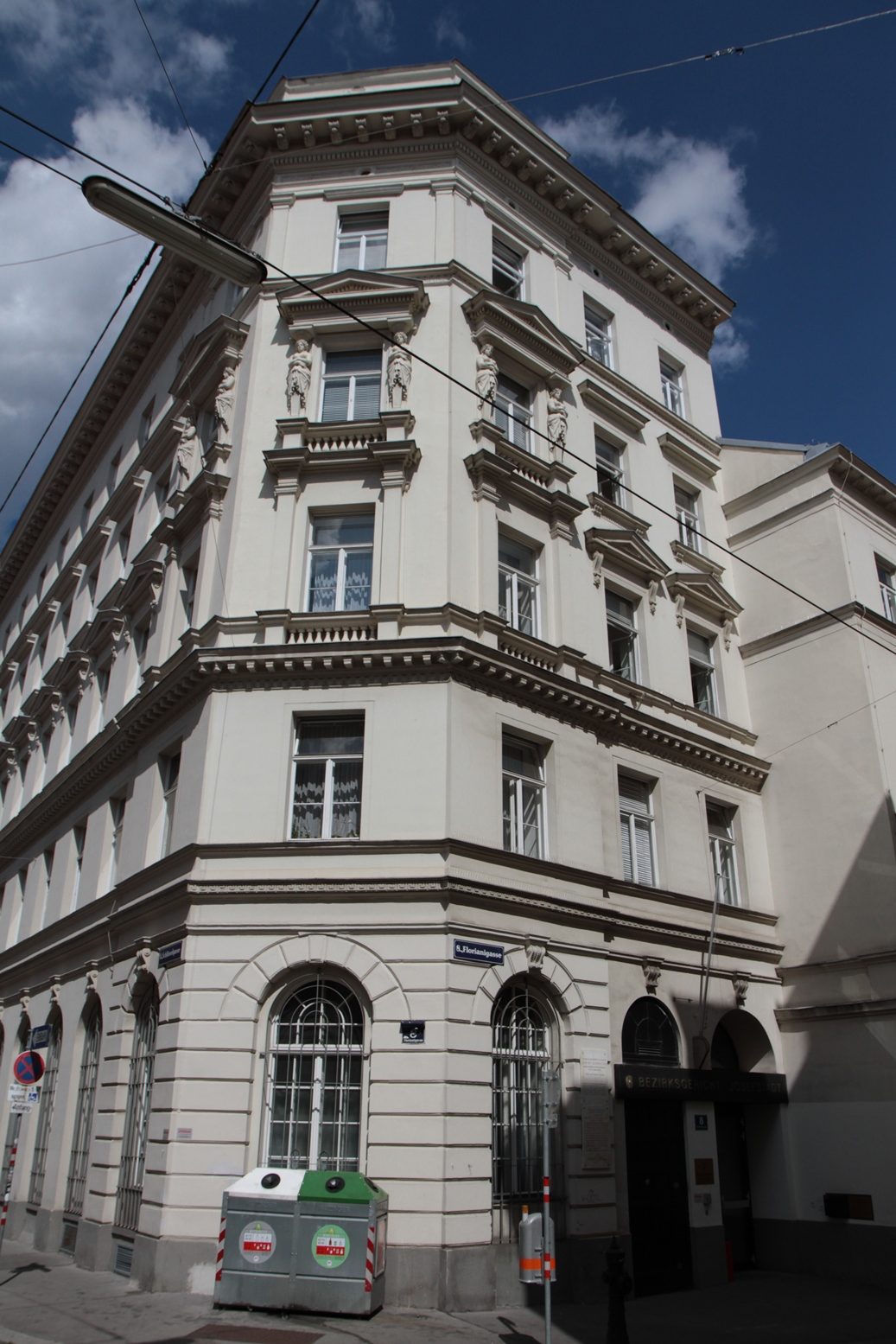 Schweitzer and Zamenhof memorial tablets, Vienna - 01.JPG